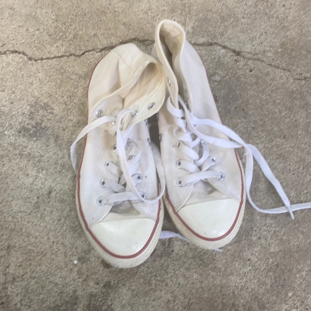White converse